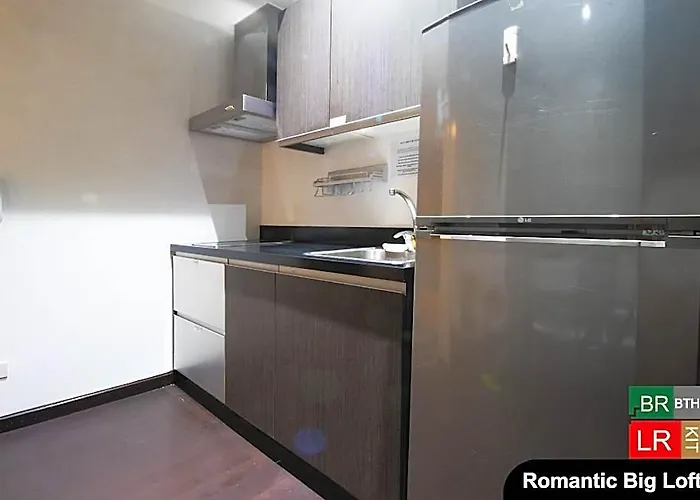 Amazing Loft Big 1br Romantic Gramercy Makati 2214 4*